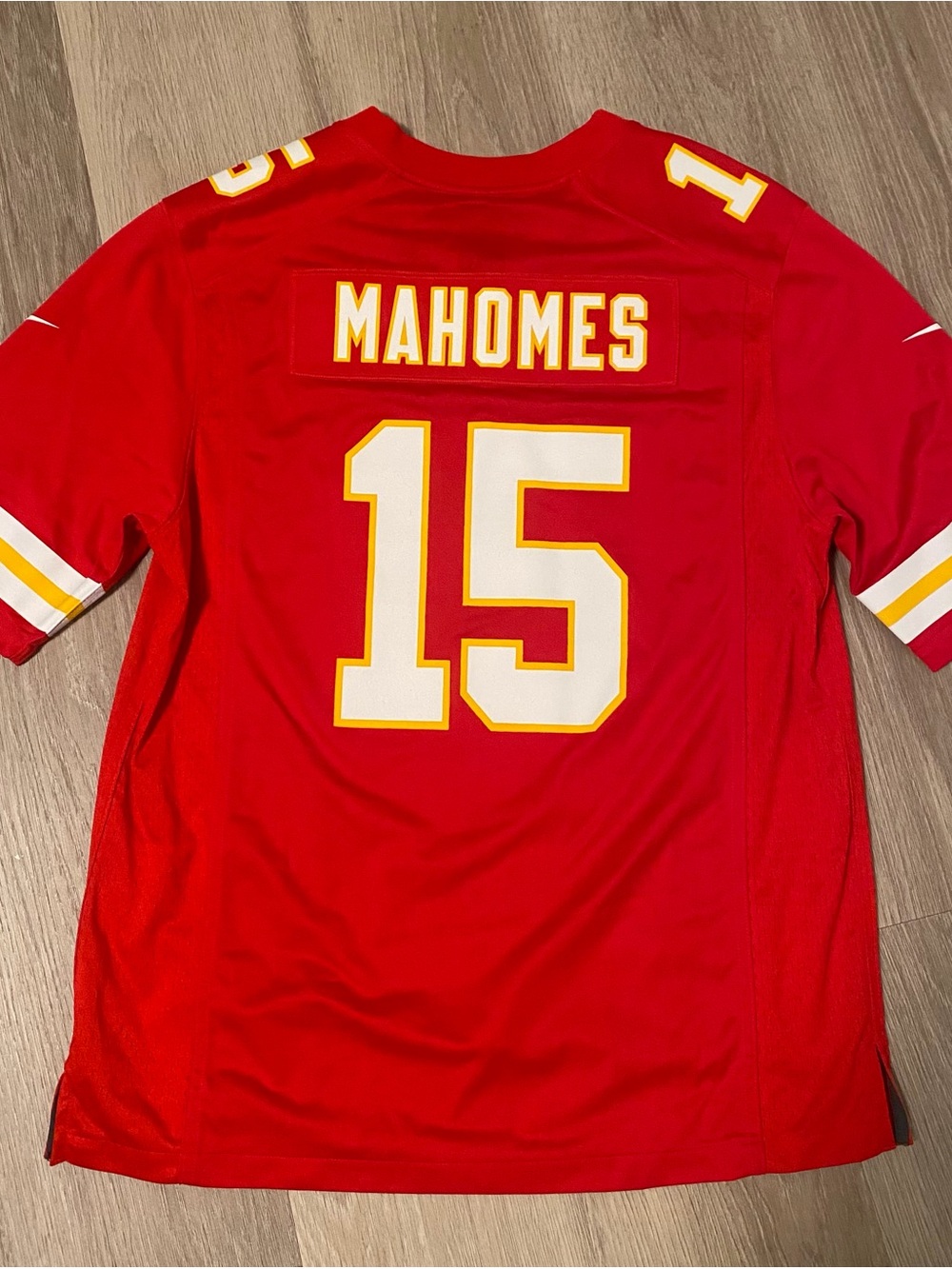 Men’s Large Patrick Mahomes Red Chiefs Jersey